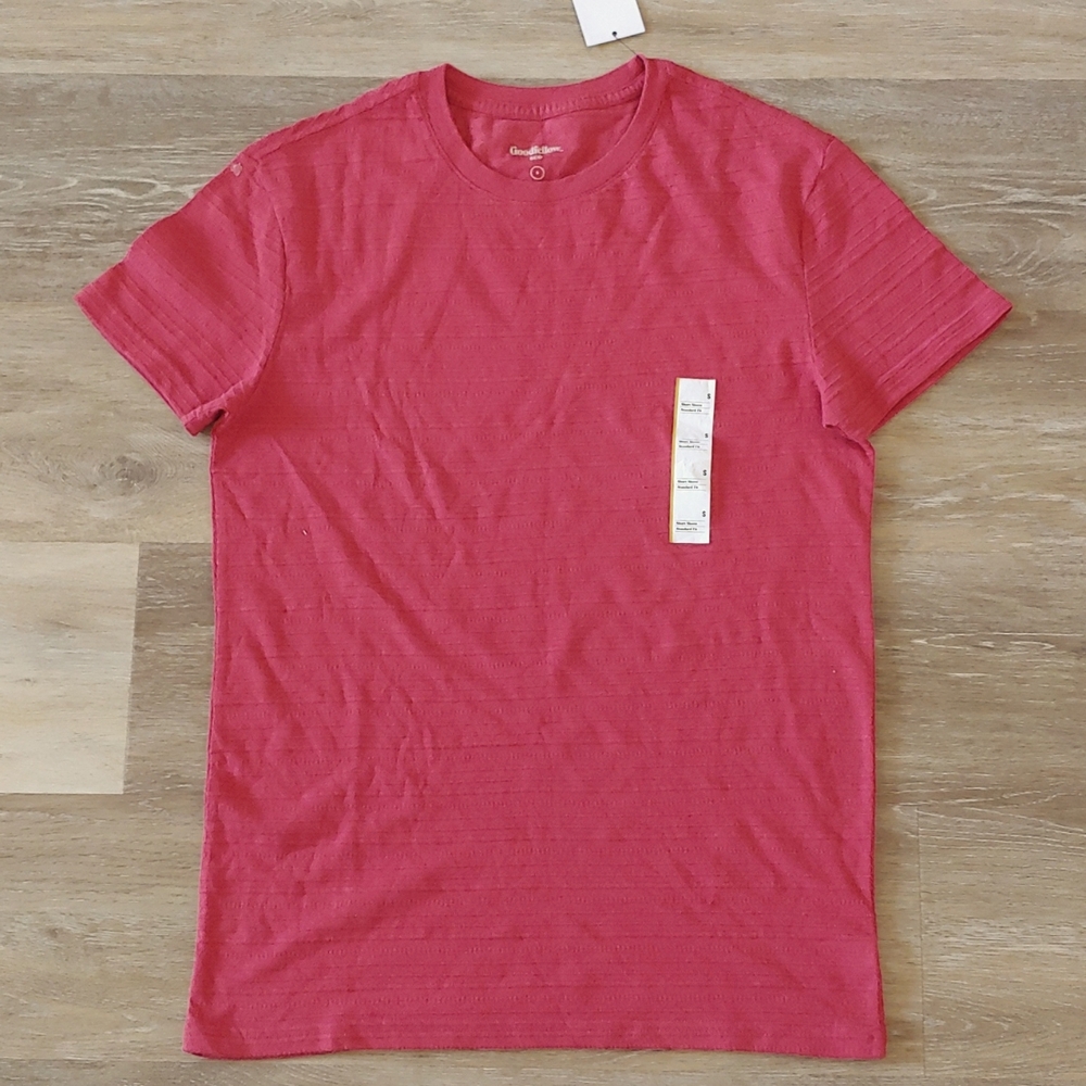 NWT Goodfellow & Co Men's Standard Fit T-Shirt Red Size S